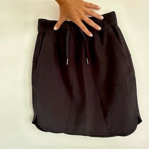 Lululemon Black Woven Skirt 4